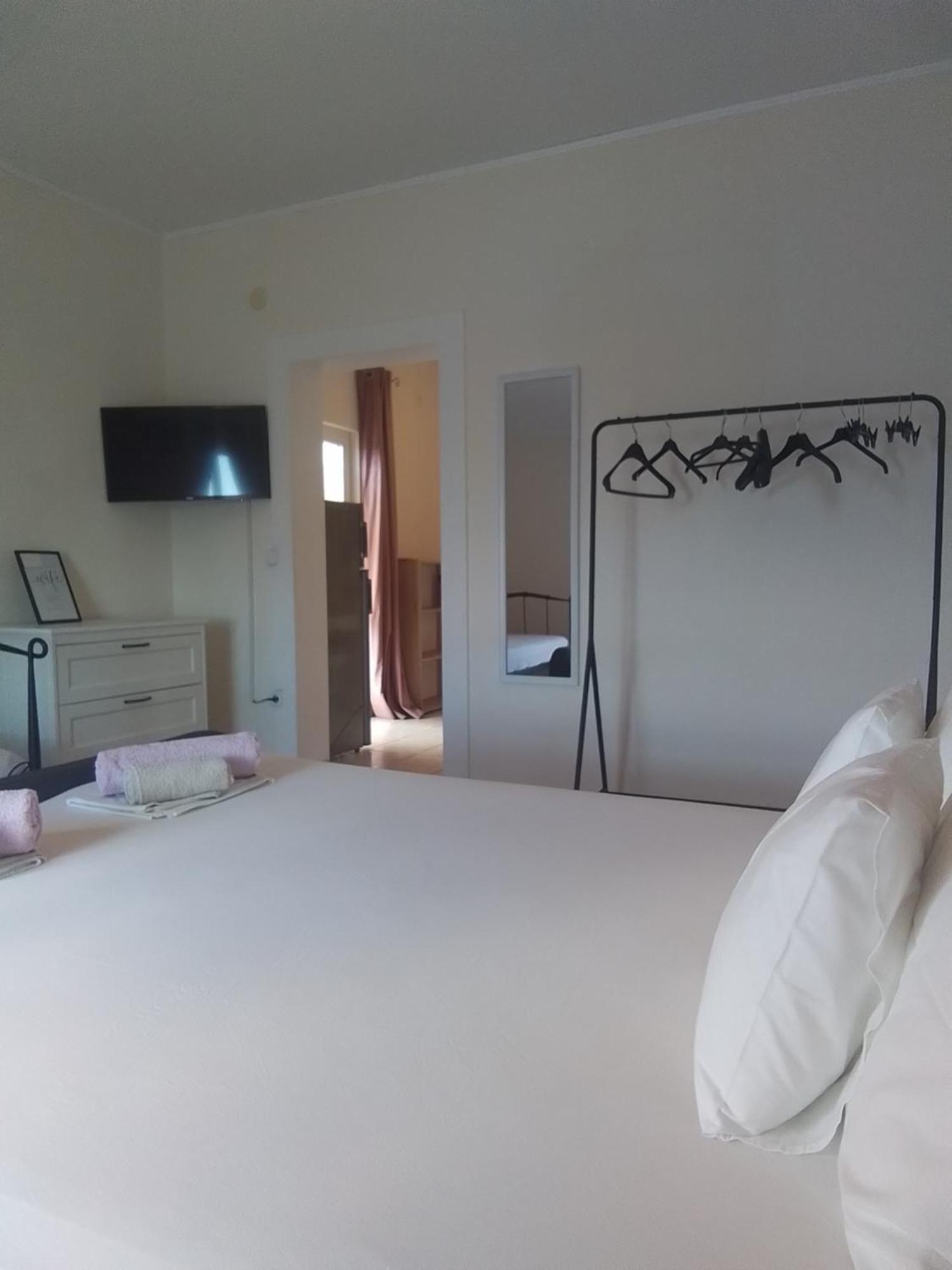 Apartmani Fani 2 Min Walking From Sea オレビック エクステリア 写真