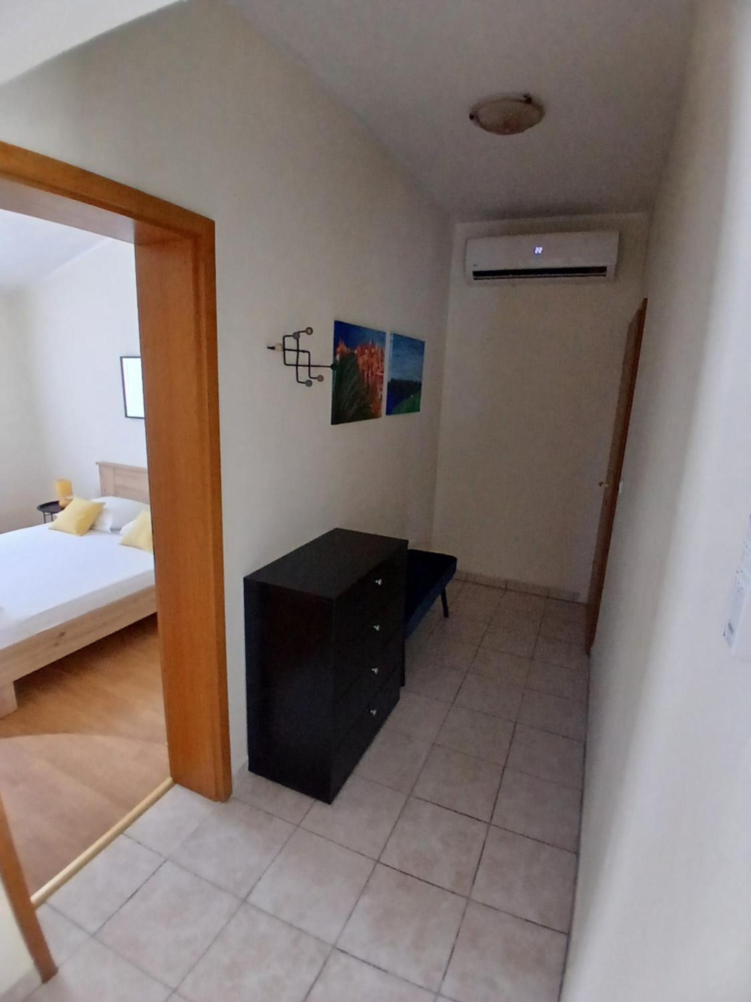 Apartmani Fani 2 Min Walking From Sea オレビック エクステリア 写真